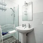 Guesthost - Casale Dei Tramonti - Nature's Haven In Renovated With Pool Appartement