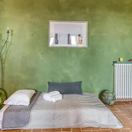 Guesthost - Casale Dei Tramonti - Nature's Haven In Renovated With Pool Fratticciola Selvatica