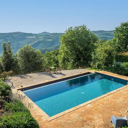 Guesthost - Casale Dei Tramonti - Nature's Haven In Renovated With Pool *