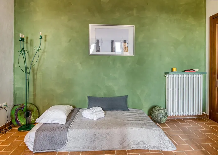 Guesthost - Casale Dei Tramonti - Nature's Haven In Renovated With Pool Fratticciola Selvatica