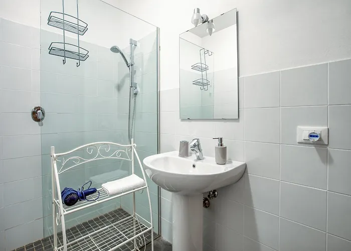 Guesthost - Casale Dei Tramonti - Nature's Haven In Renovated With Pool דירה